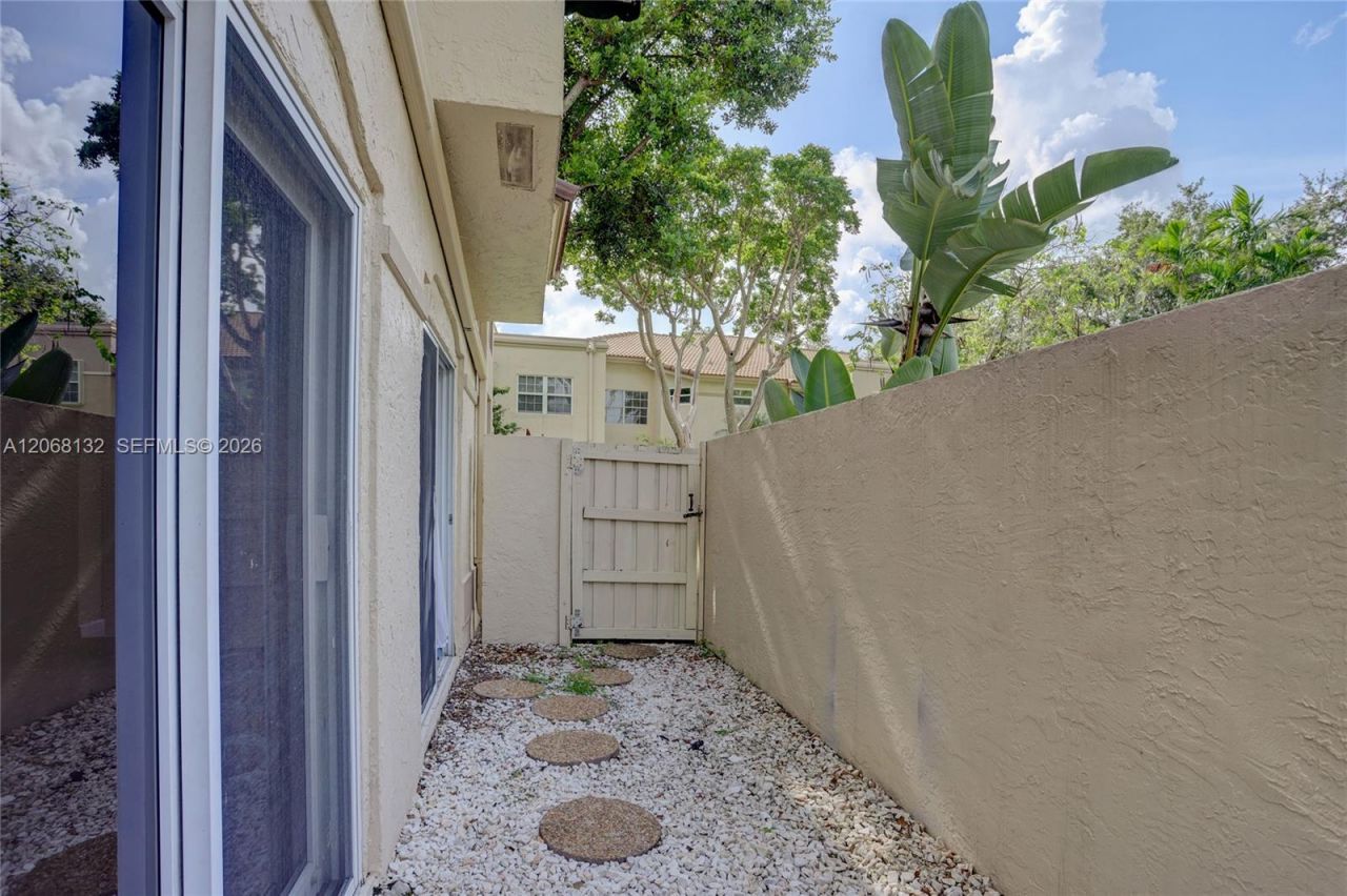 6659 Via Regina , Unit 7, Boca Raton, FL 33433 Photo