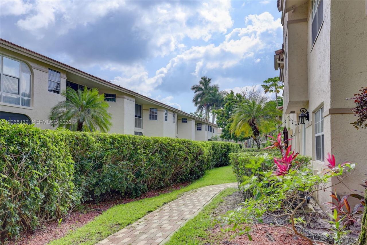 6659 Via Regina , Unit 7, Boca Raton, FL 33433 Photo