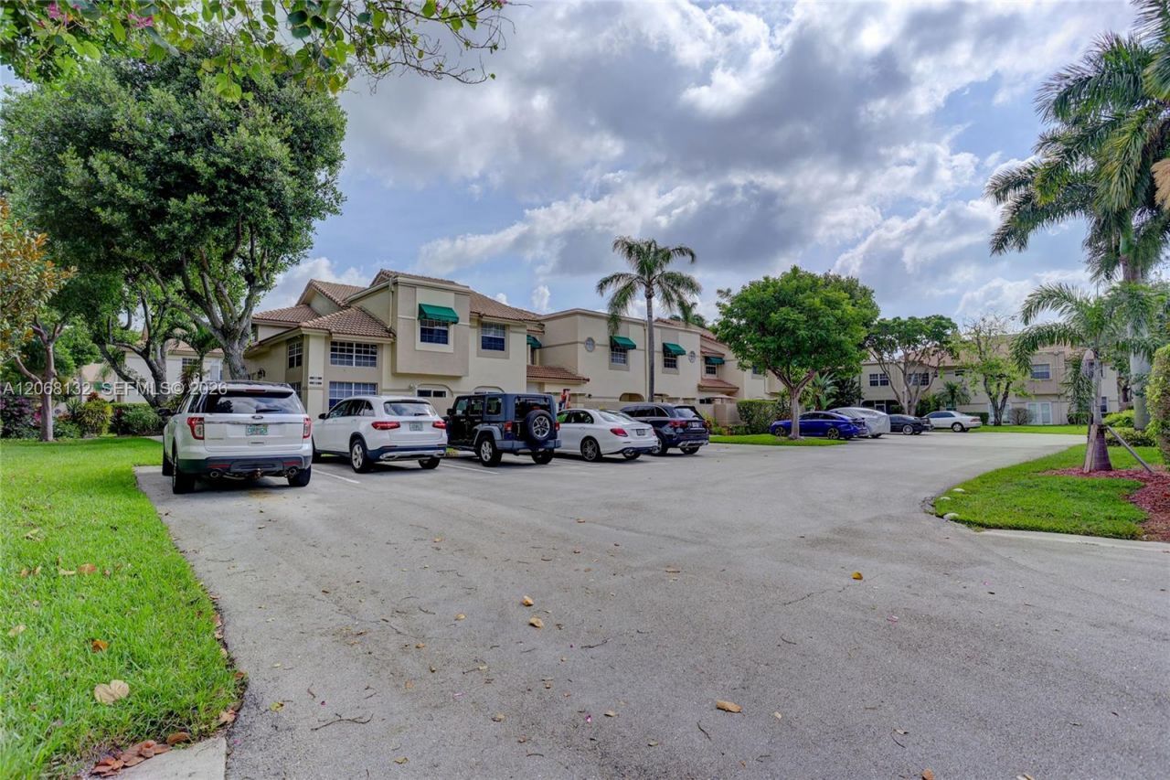 6659 Via Regina , Unit 7, Boca Raton, FL 33433 Photo