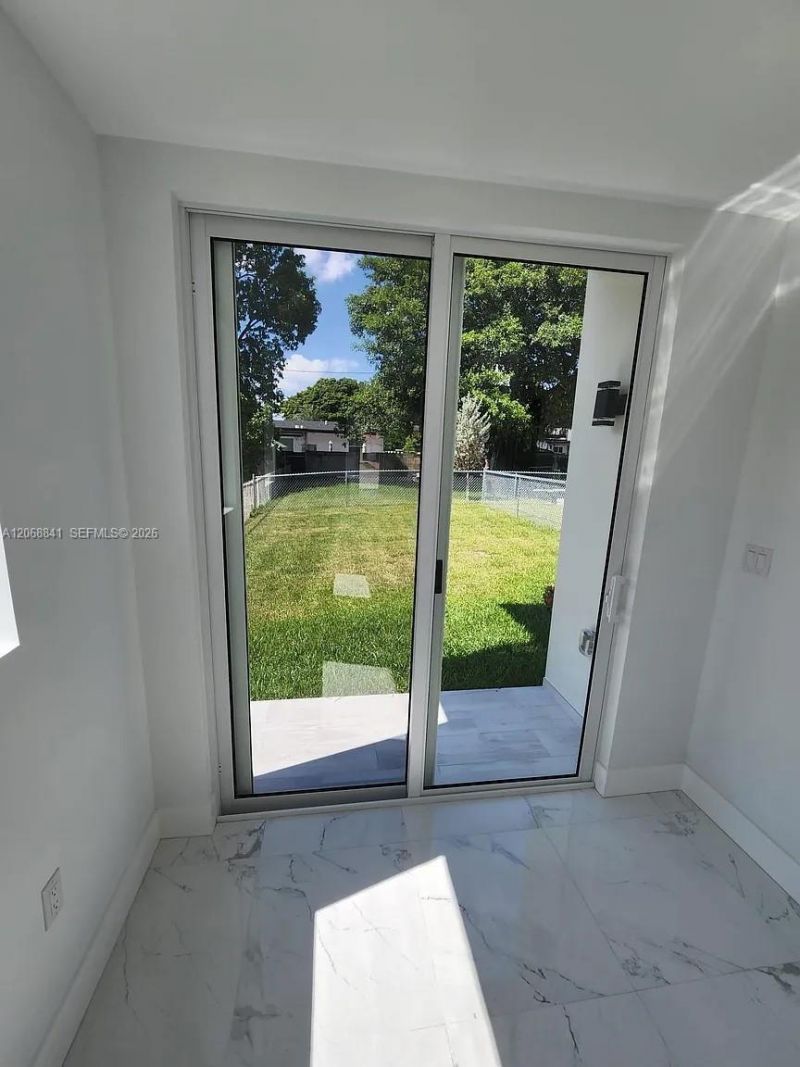 7245 SW 21st St, Unit #, Miami, FL 33155 Photo