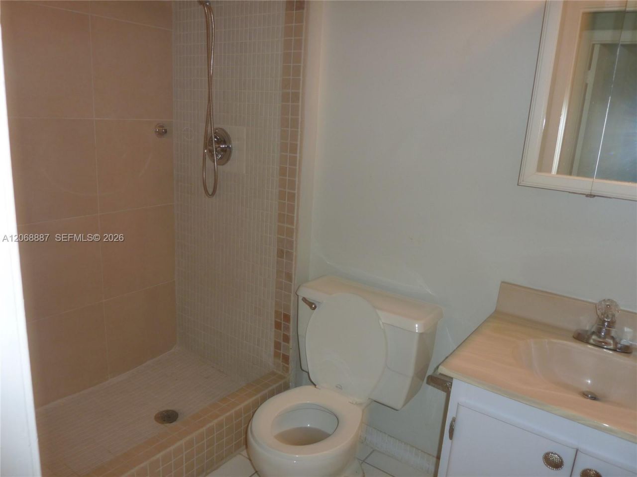 180 Cypress Club Dr, Unit 811, Pompano Beach, FL 33060 Photo