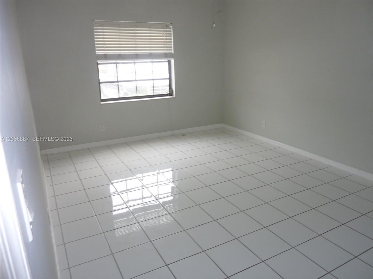 180 Cypress Club Dr, Unit 811, Pompano Beach, FL 33060 Photo