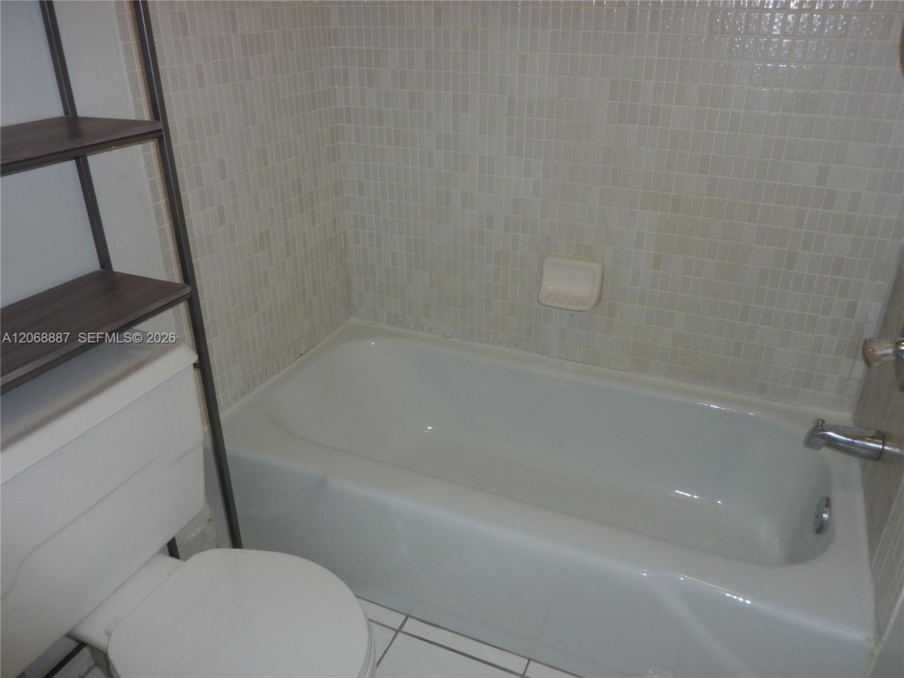 180 Cypress Club Dr, Unit 811, Pompano Beach, FL 33060 Photo