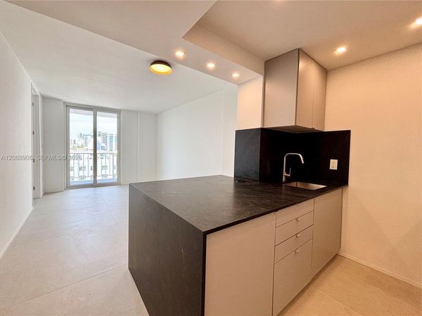 2829 Indian Creek Dr , Unit 604, Miami Beach, FL 33140