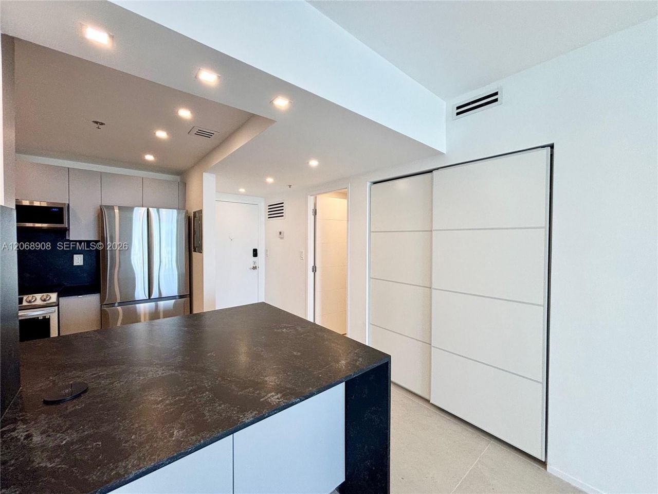 2829 Indian Creek Dr , Unit 604, Miami Beach, FL 33140 Photo