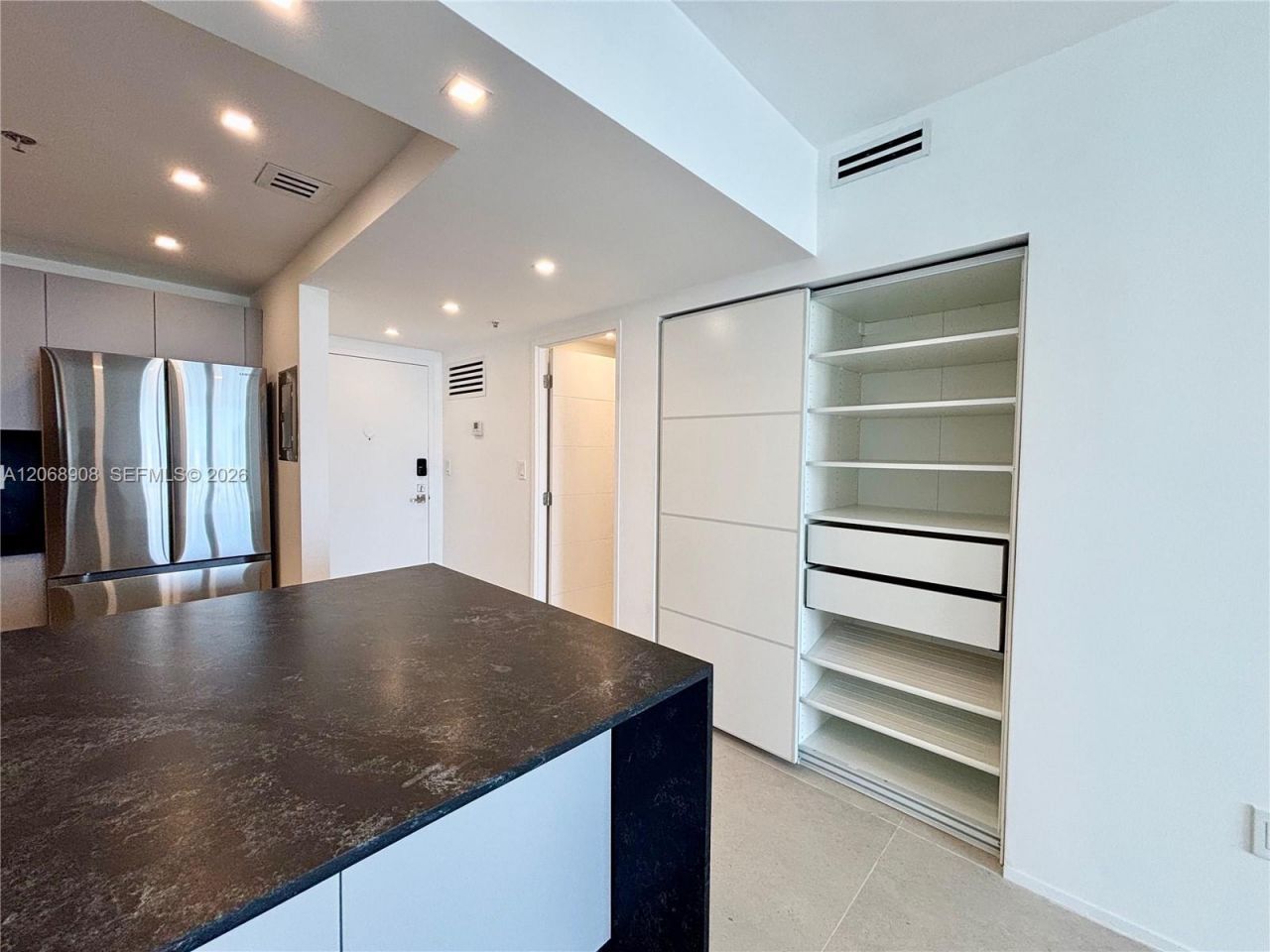 2829 Indian Creek Dr , Unit 604, Miami Beach, FL 33140 Photo