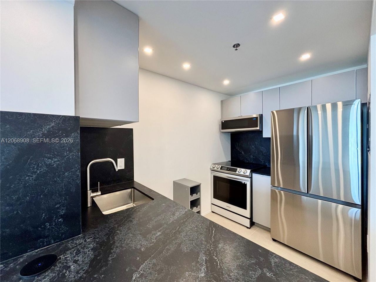 2829 Indian Creek Dr , Unit 604, Miami Beach, FL 33140 Photo
