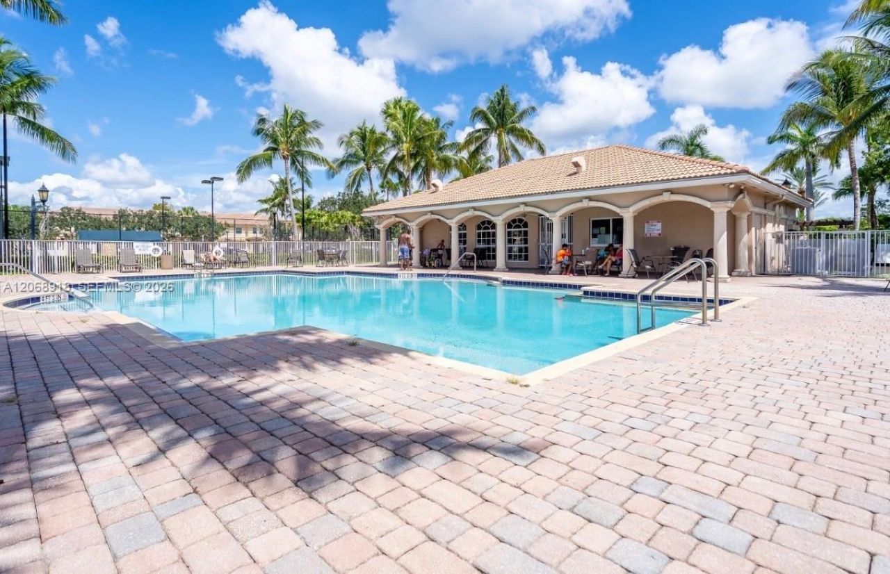2517 SW 83rd Ter , Unit 105, Miramar, FL 33025 Photo