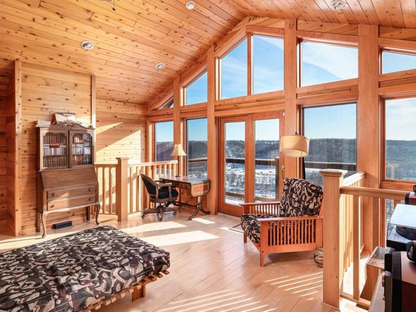 29001 Skyview Lane, Wauzeka, WI 53826