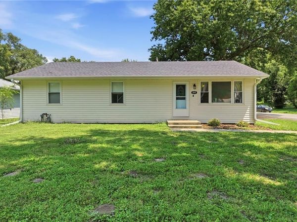 205 N Mulberry Street, Adrian, MO 64720