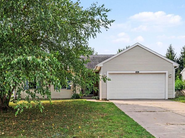 3006 Arctic Avenue, Kalamazoo, MI 49004