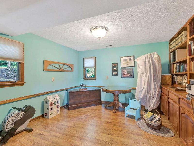 7863 Bridgetown Road, Cleves, OH 45002 Photo 16