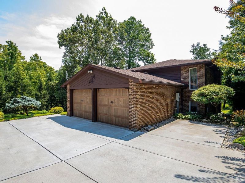 7863 Bridgetown Road, Cleves, OH 45002 Photo 2