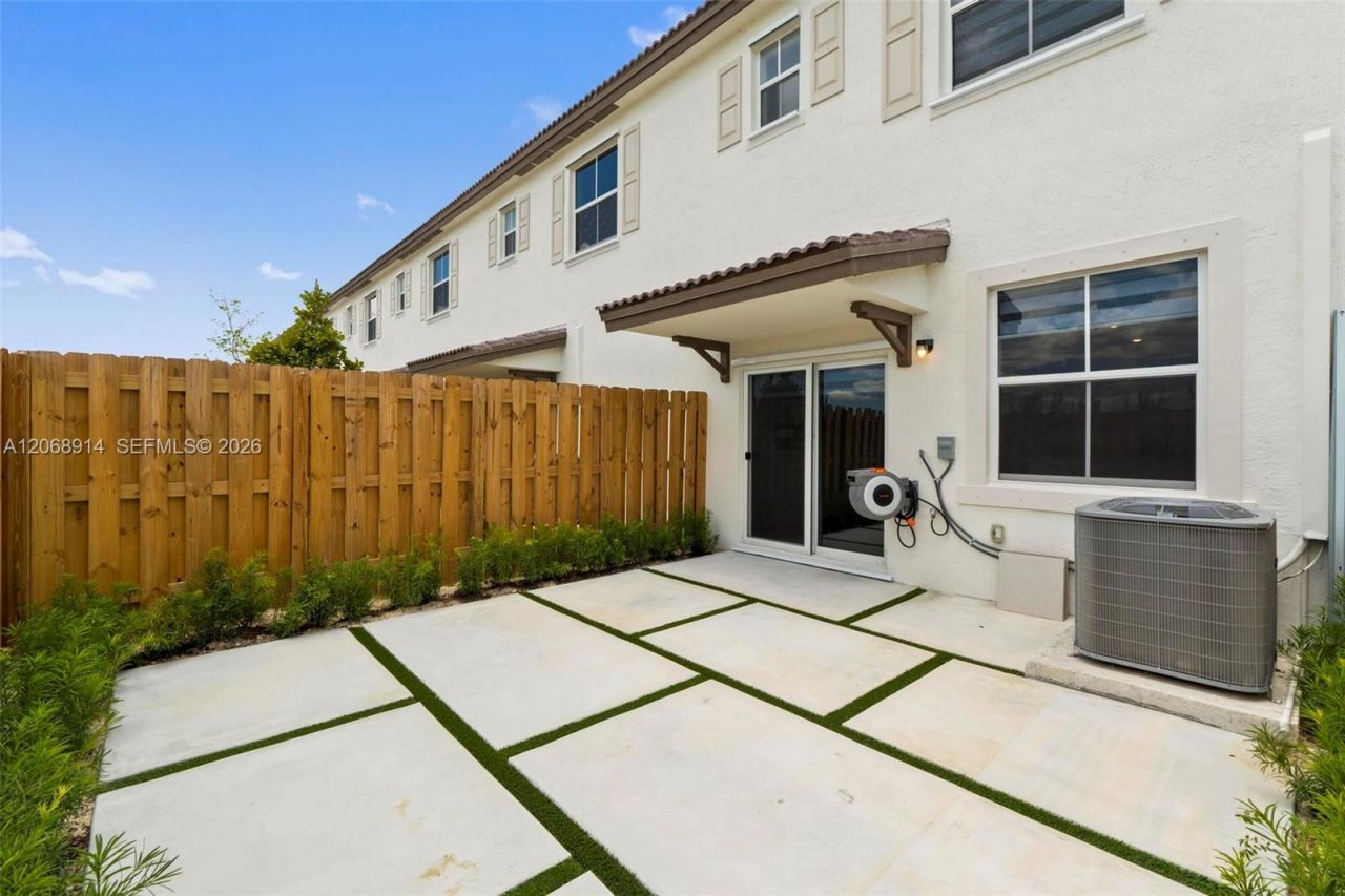 2634 SE 29 St , Unit 2634, Homestead, FL 33035 Photo