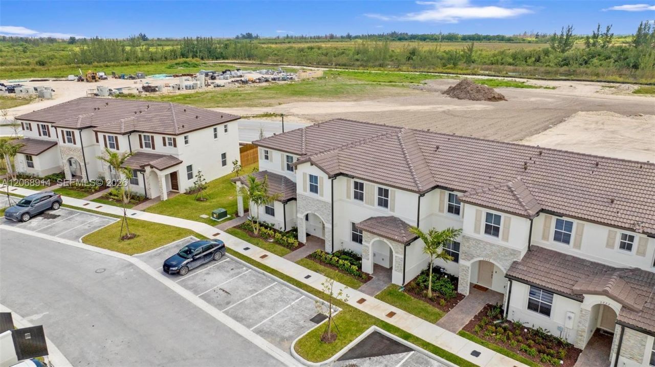 2634 SE 29 St , Unit 2634, Homestead, FL 33035 Photo