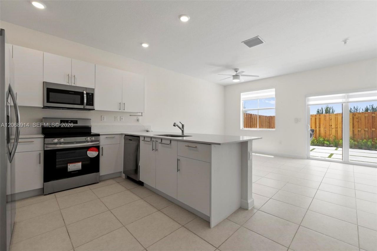 2634 SE 29 St , Unit 2634, Homestead, FL 33035 Photo