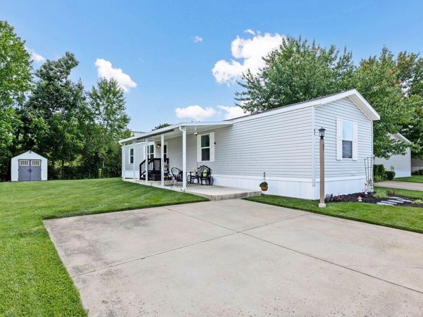 47 Birch Row Drive, Delaware, OH 43015