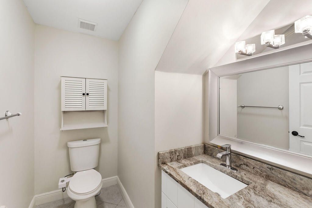 6384 Adriatic Way, West Palm Beach, FL 33413 Photo