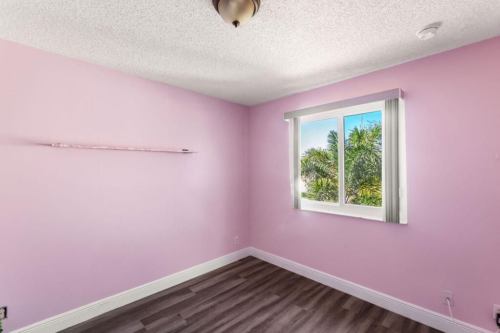 6384 Adriatic Way, West Palm Beach, FL 33413 Photo