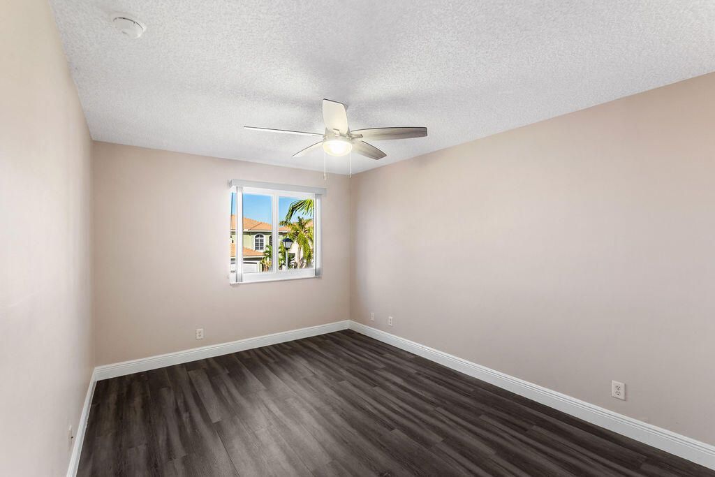 6384 Adriatic Way, West Palm Beach, FL 33413 Photo