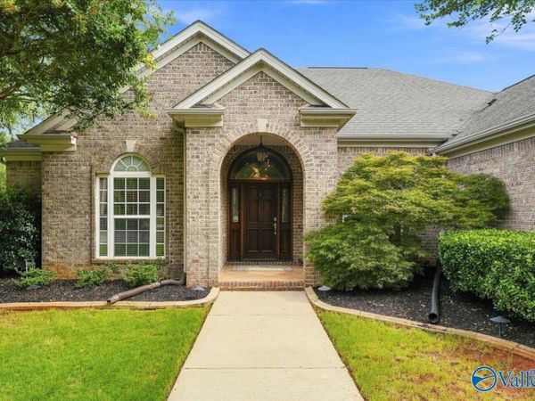 11 America Holly Circle SW, Huntsville, AL 35824
