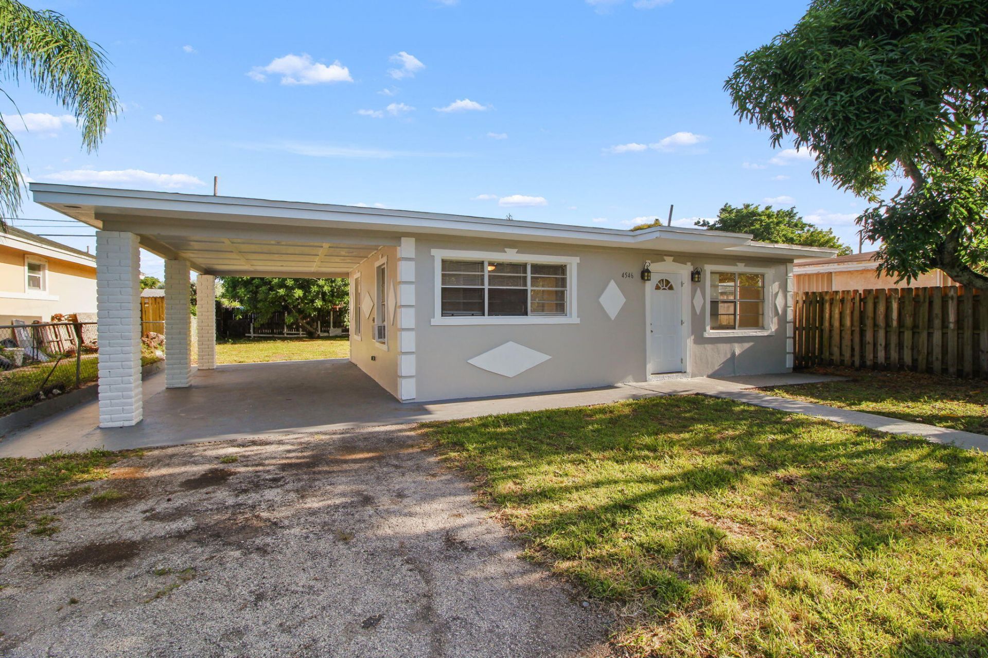 4546 Carver Street, Kenwood Estates, FL 33463 Main Photo