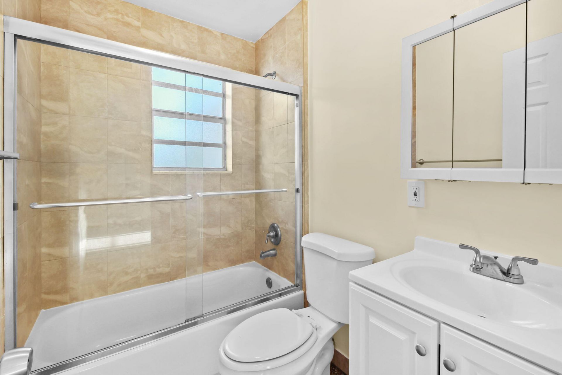 4546 Carver Street, Kenwood Estates, FL 33463 Photo