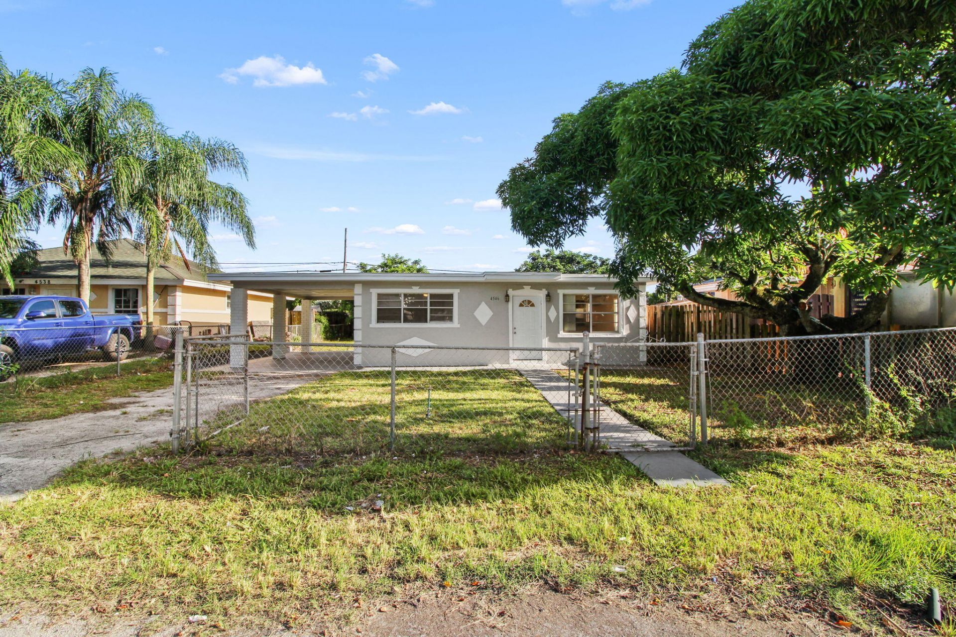4546 Carver Street, Kenwood Estates, FL 33463 Photo