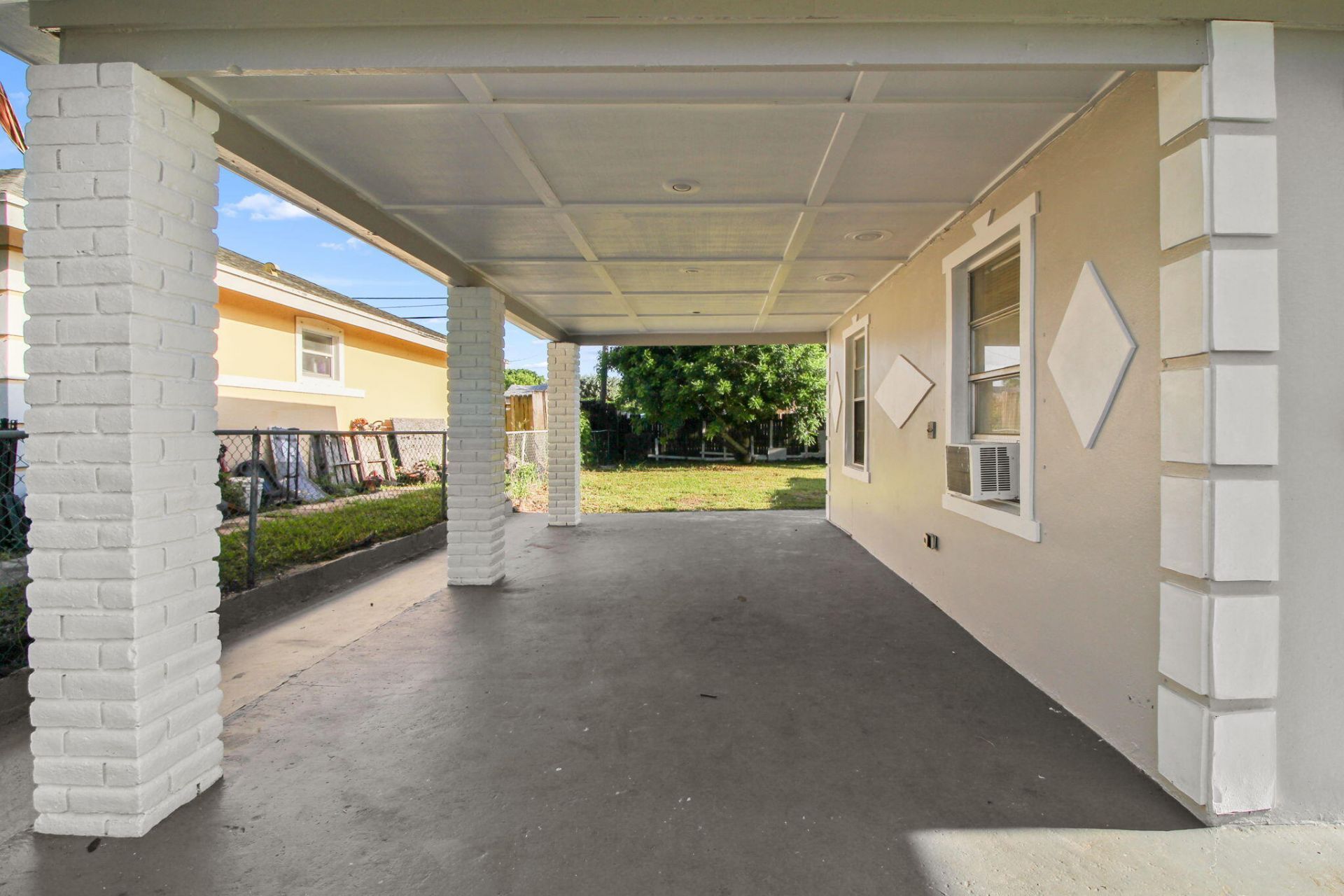 4546 Carver Street, Kenwood Estates, FL 33463 Photo