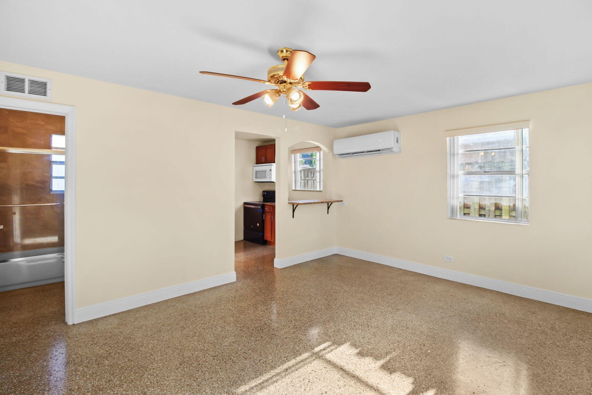 4546 Carver Street, Kenwood Estates, FL 33463 Photo