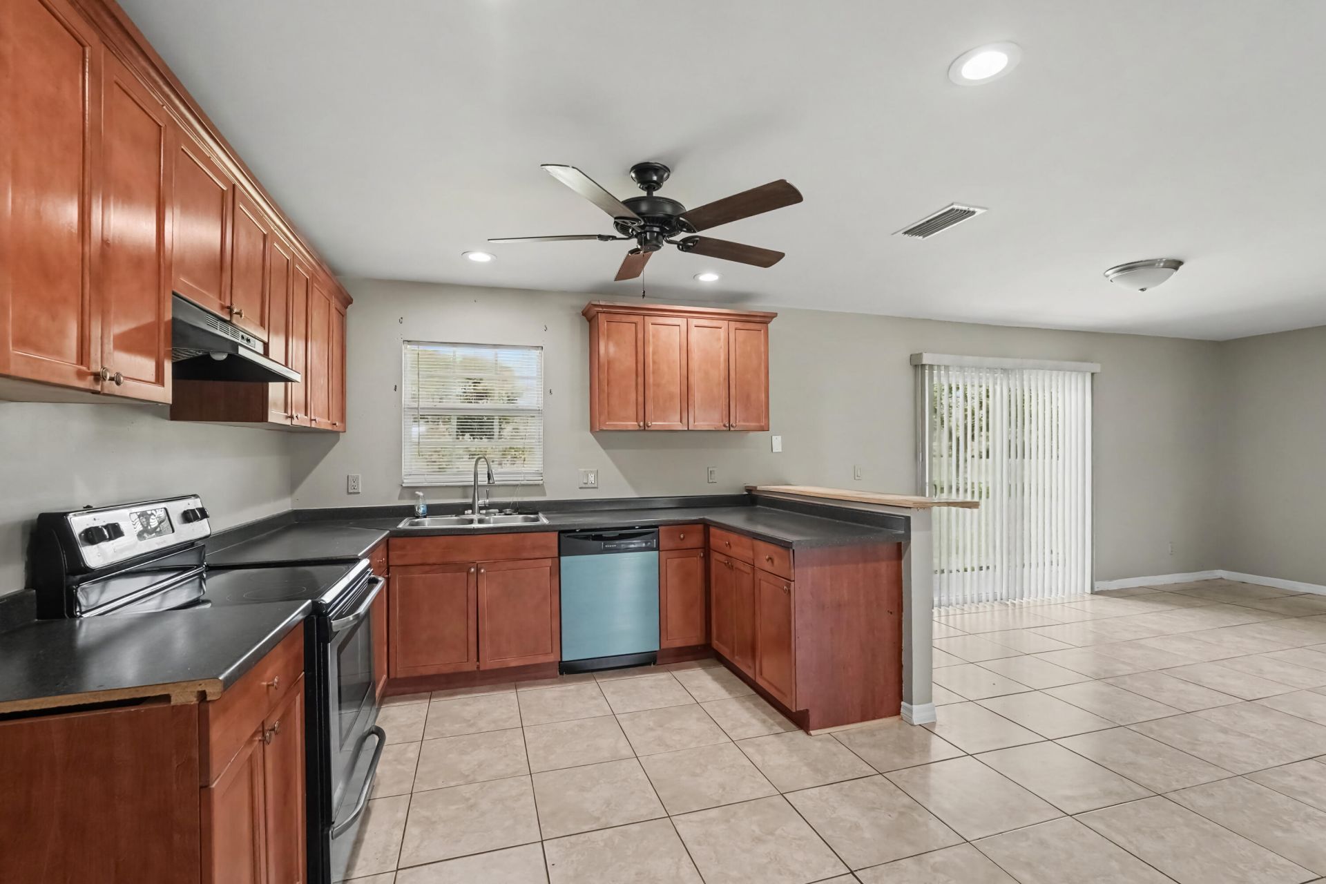 502 NE Solida Circle, Port Saint Lucie, FL 34983 Photo