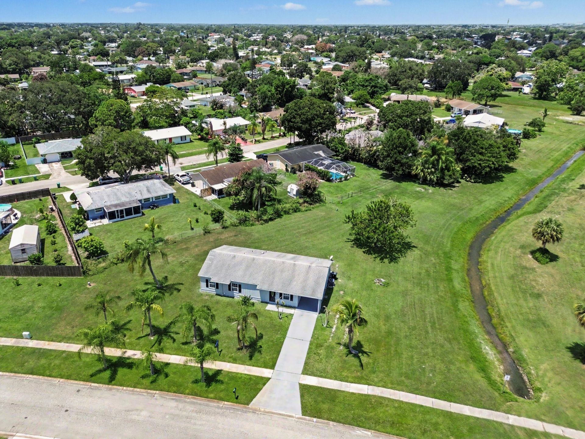 502 NE Solida Circle, Port Saint Lucie, FL 34983 Photo