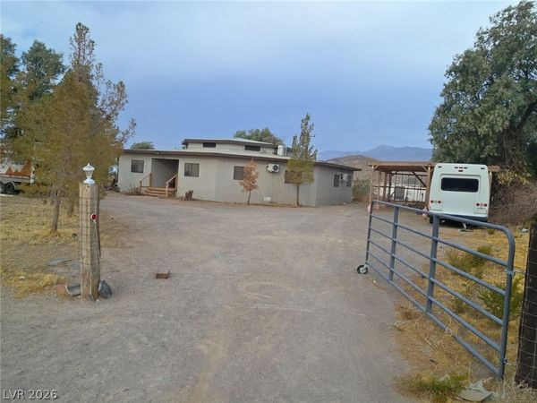 3491 S Bridle Way , Crystal, NV 89060