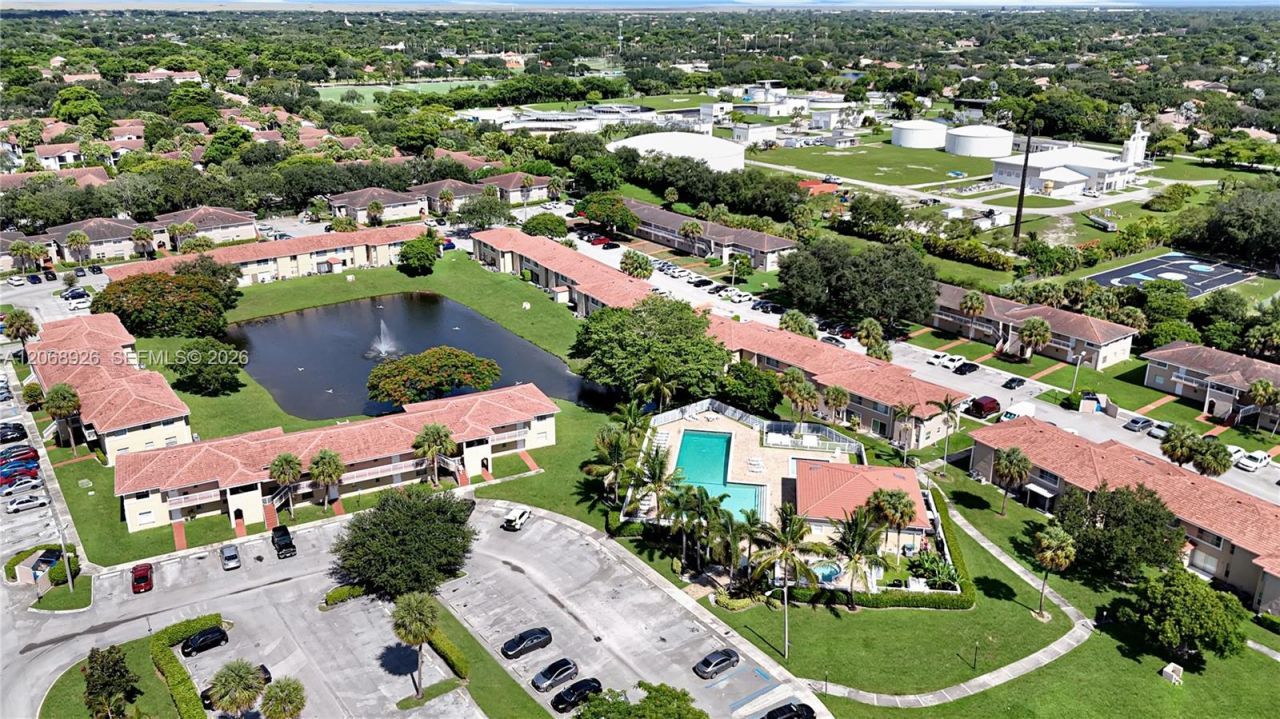 10056 Twin Lakes Dr, Unit 37-D, Coral Springs, FL 33071 Photo