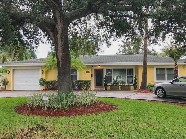 328 CARL AVENUE , BELLEAIR, FL 33756