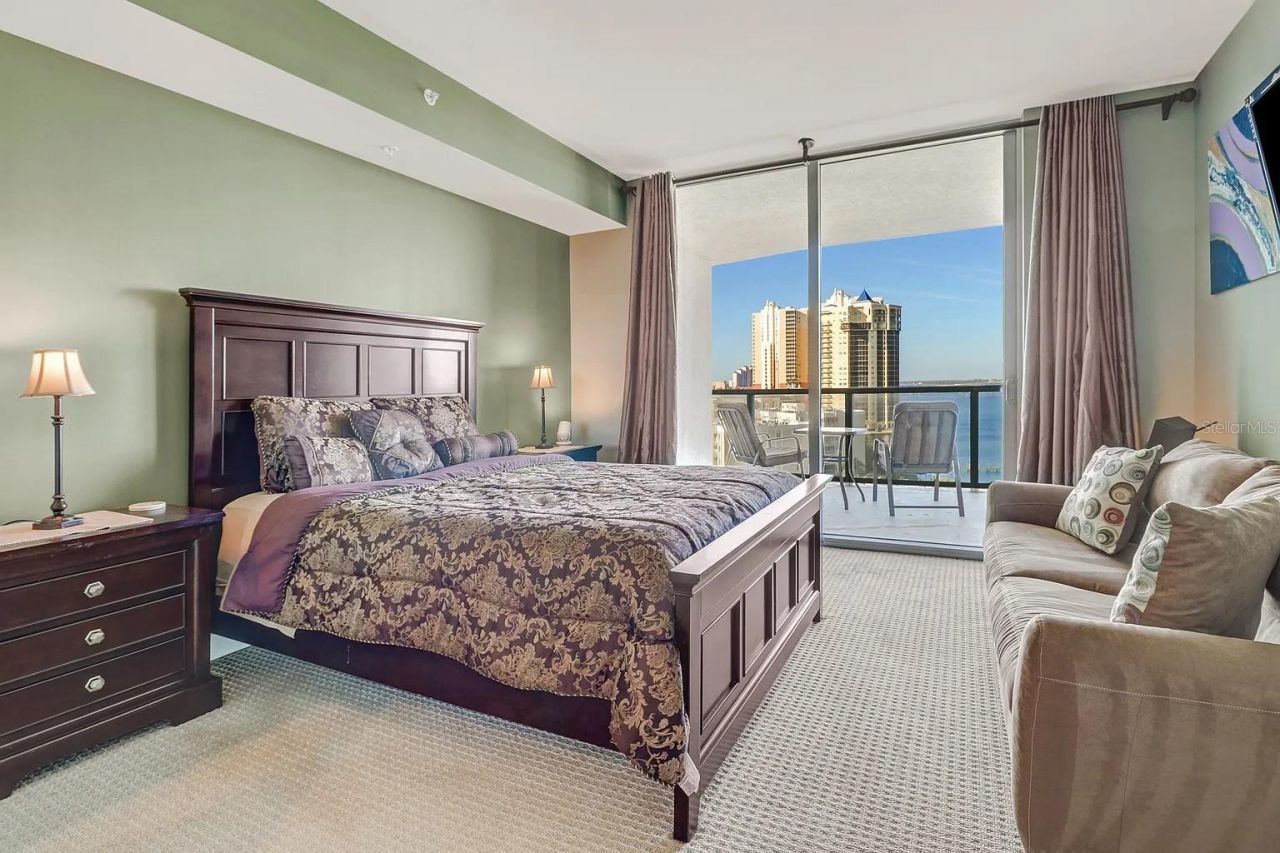 3000 Oasis Grand Boulevard, Unit 1002, Fort Myers, FL 33916 Photo