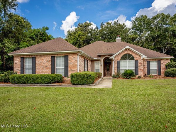 813 Magnolia Bayou Boulevard, Ocean Springs, MS 39564