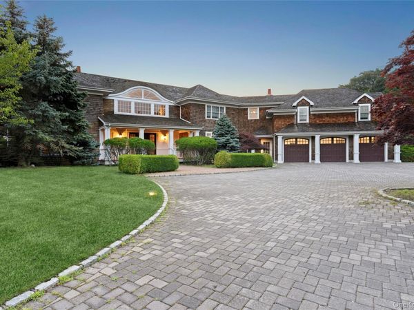 19 Jagger Lane , Westhampton, NY 11977