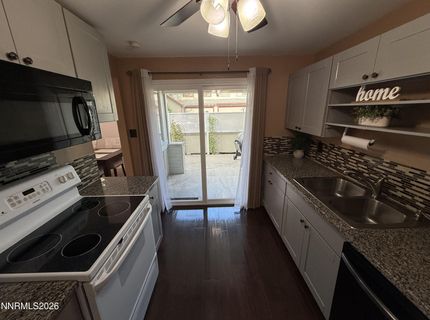 1607 London Circle, Sparks, NV 89431 Photo
