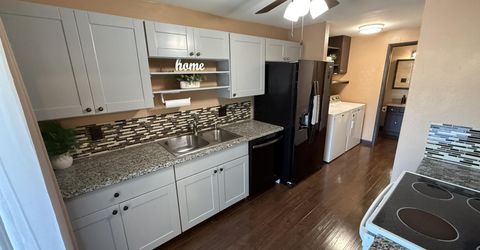 1607 London Circle, Sparks, NV 89431 Photo