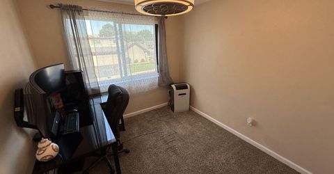 1607 London Circle, Sparks, NV 89431 Photo