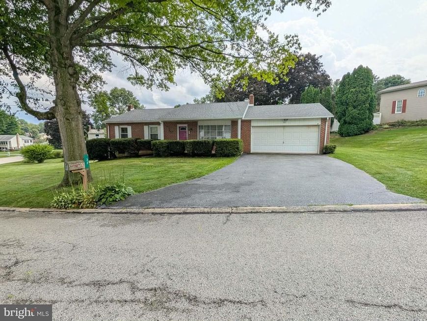 32 Strassburg Circle, Shrewsbury, PA 17361 Main Photo
