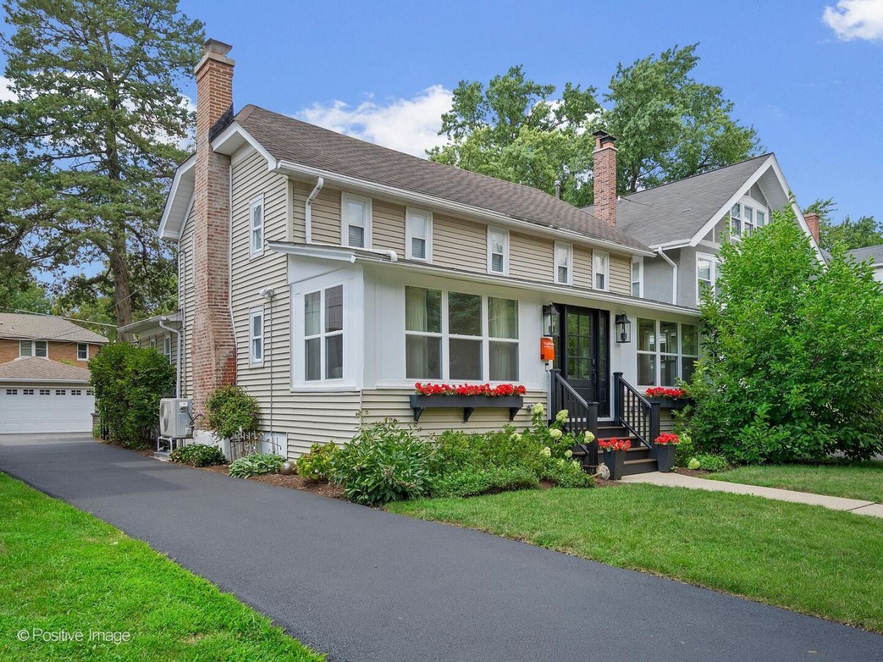 236 S Brainard Avenue, La Grange, IL 60525 Main Photo