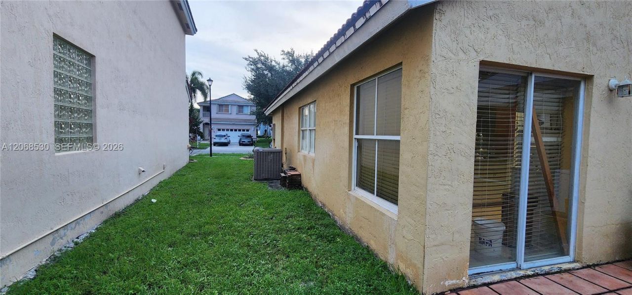 4221 SW 153rd Ave , Miramar, FL 33027 Photo