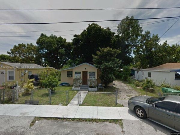 3168 NW 66th St , Miami, FL 33147