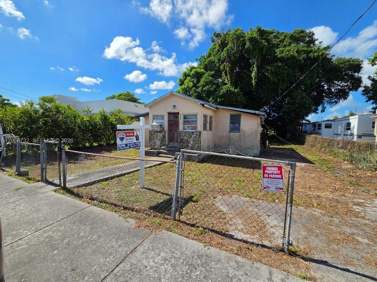 3168 NW 66th St, Miami, FL 33147 Photo