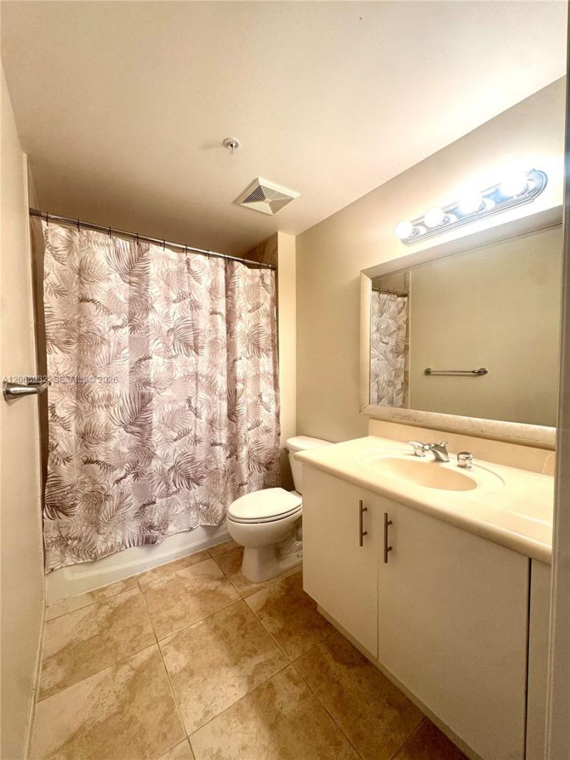 7900 Harbor Island Dr , Unit 608, North Bay Village, FL 33141 Photo