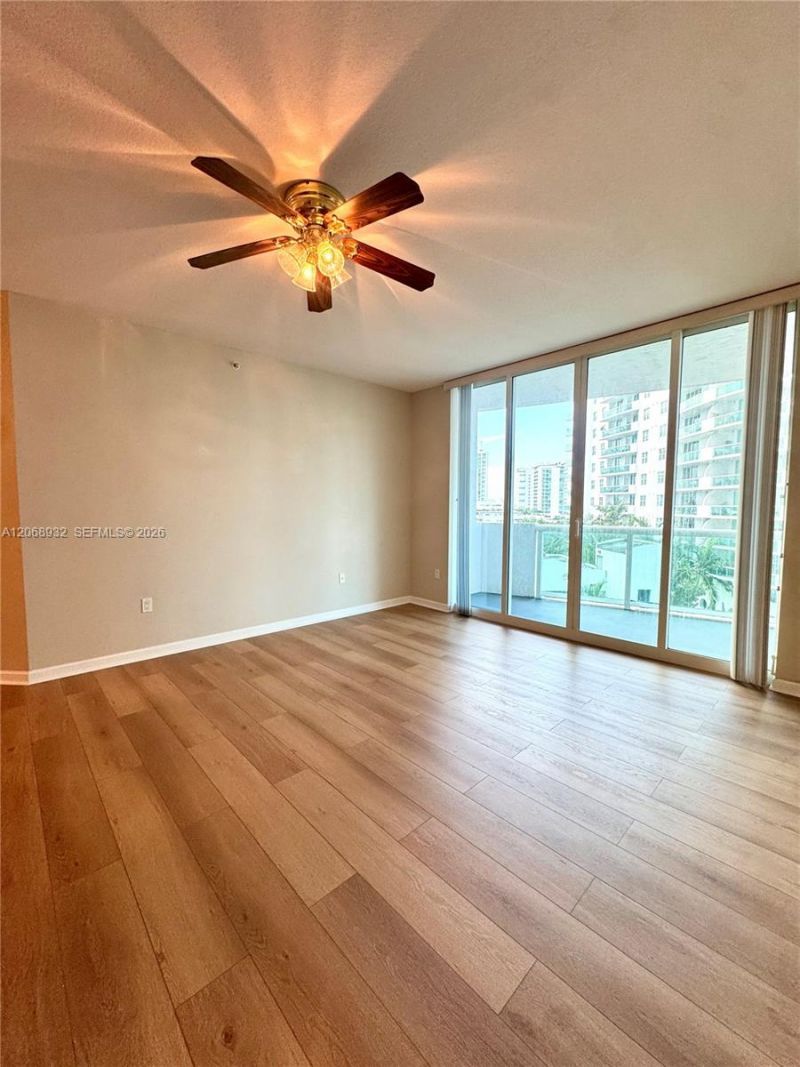 7900 Harbor Island Dr , Unit 608, North Bay Village, FL 33141 Photo