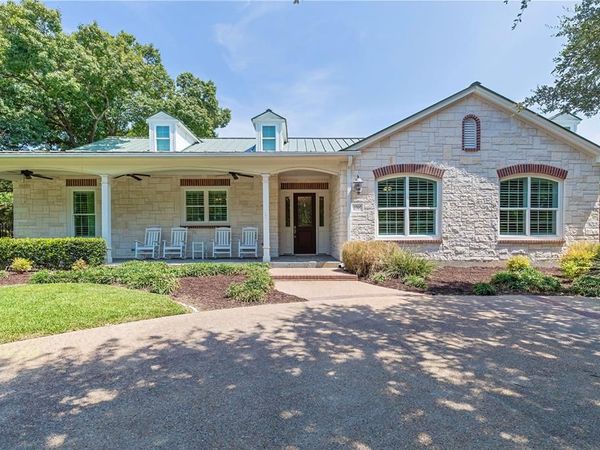 2707 Farmers Branch Lane, Farmers Branch, TX 75234