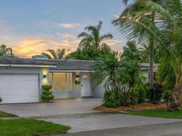 4811 HAYES Street, Hollywood, FL 33021